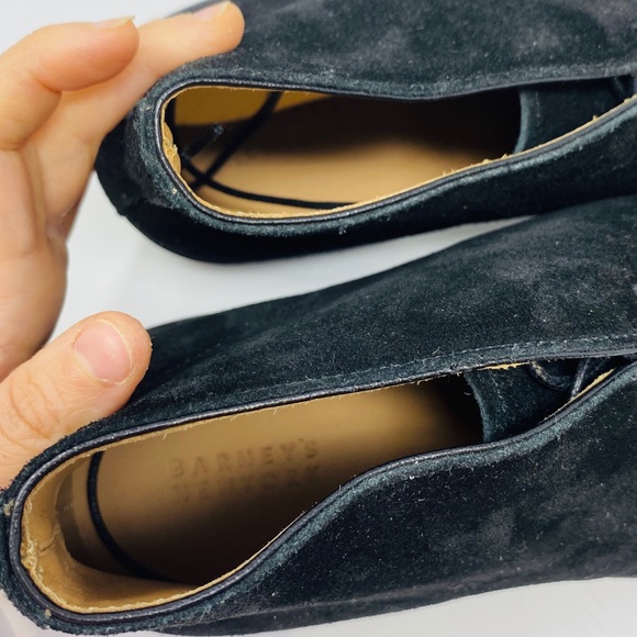BARNEYS NEW YORK**Black Suede Booties**US 8 $775 - Picture 7 of 8
